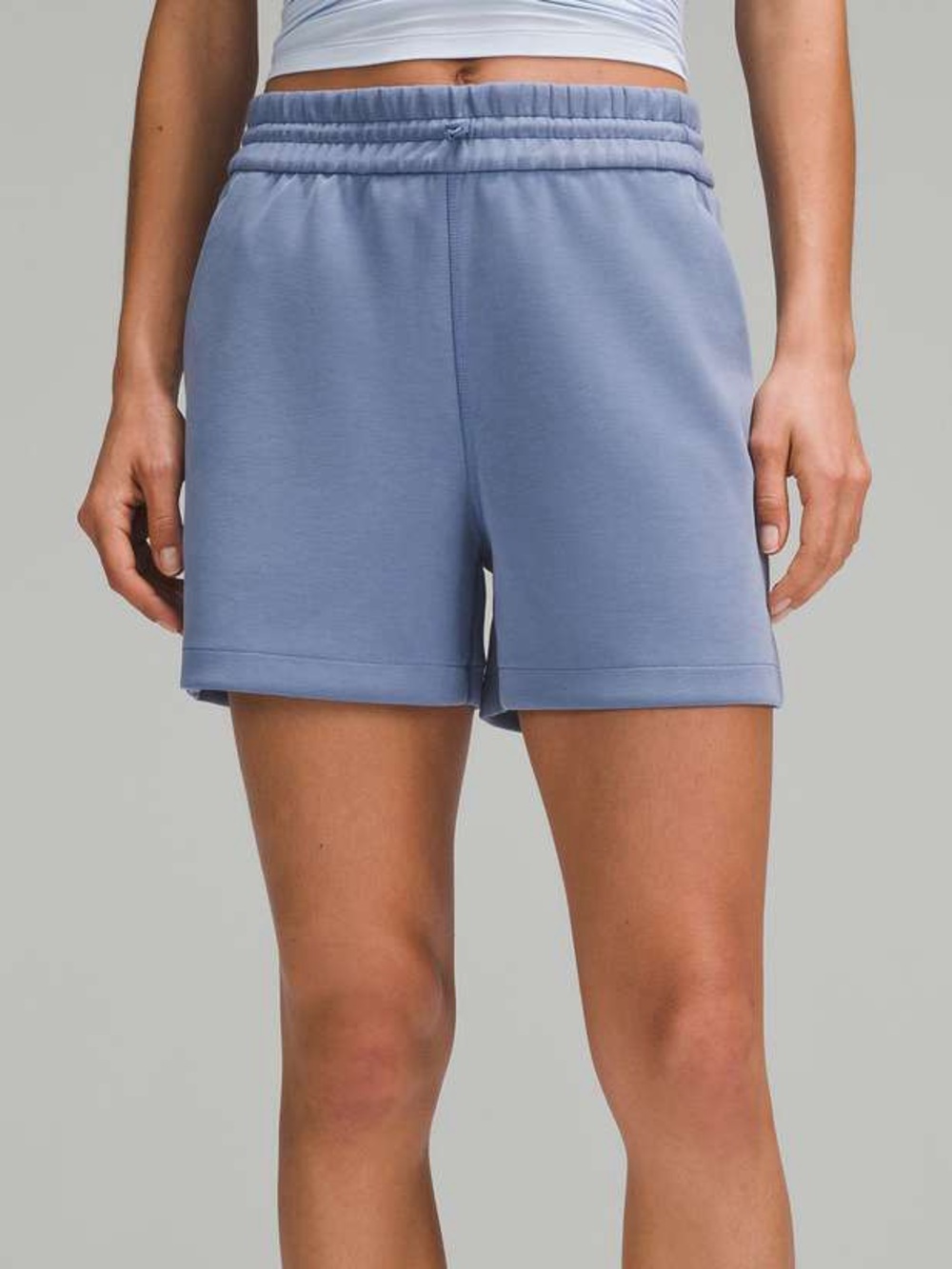 Lululemon Softstreme high-rise 4-inch shorts in the color Oasis Blue - Picture 7 of 8